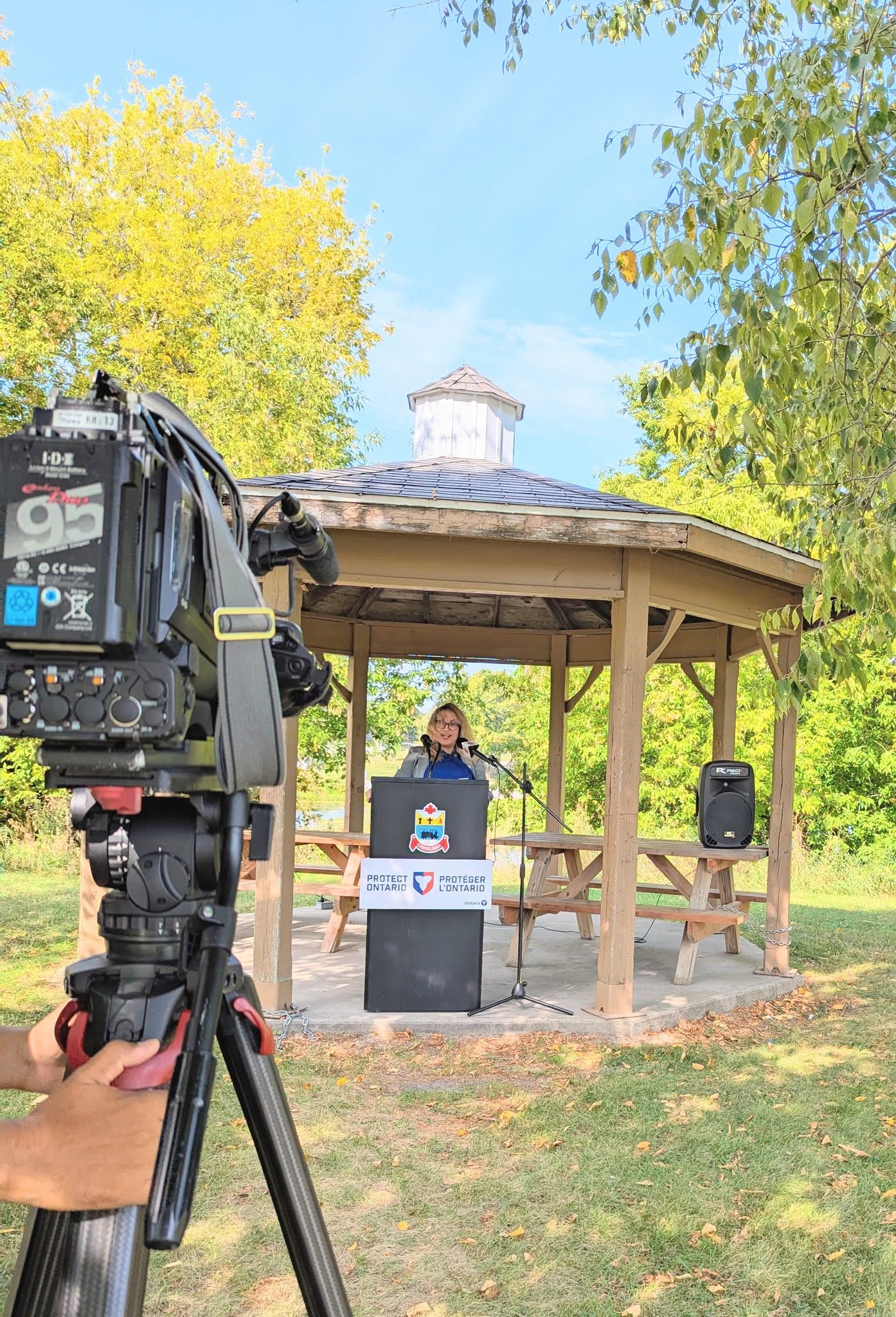 Les 5,6 M$ investis par la province permettront à Casselman de moderniser sa station de pompage principale, doublant sa capacité pour accueillir près de 1 844 nouveaux logements et soutenir la croissance démographique de la municipalité.